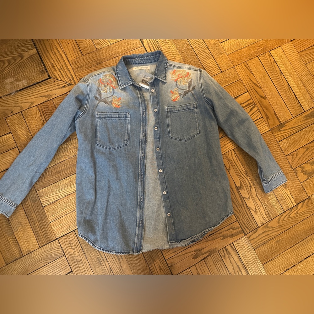 NWT Mavi embroidered denim shirt size XS